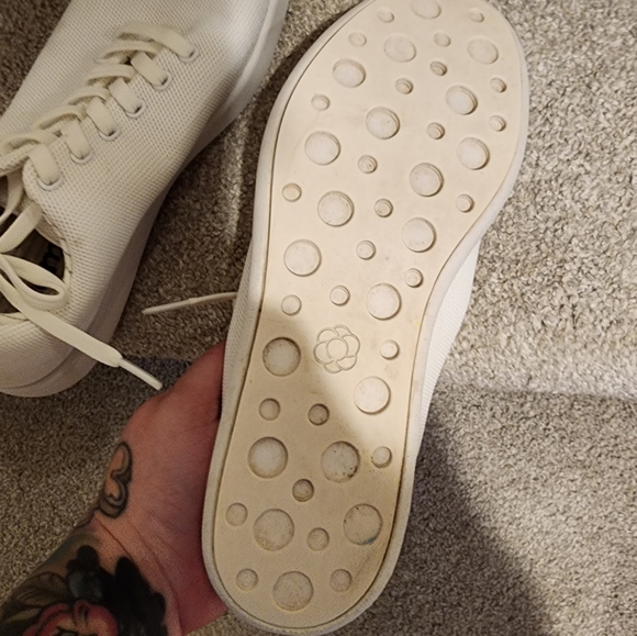 Atoms Sneakers - Picture 3 of 4